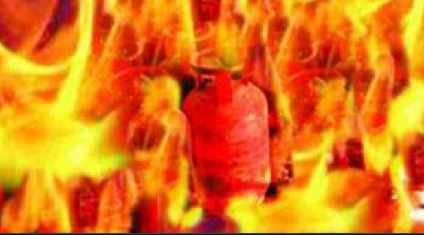 J&K: Four Persons Injured In LPG Cylinder Blast 